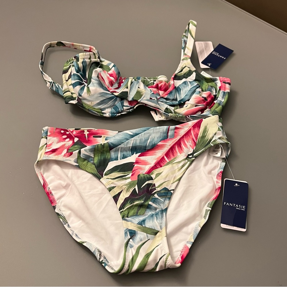 Bikini - Picture 6 of 6